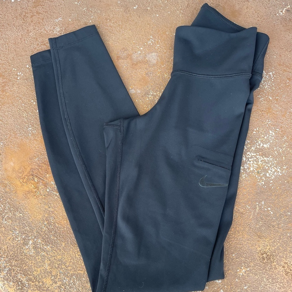 NWOT Nike black athletic leggings size xs 7/8